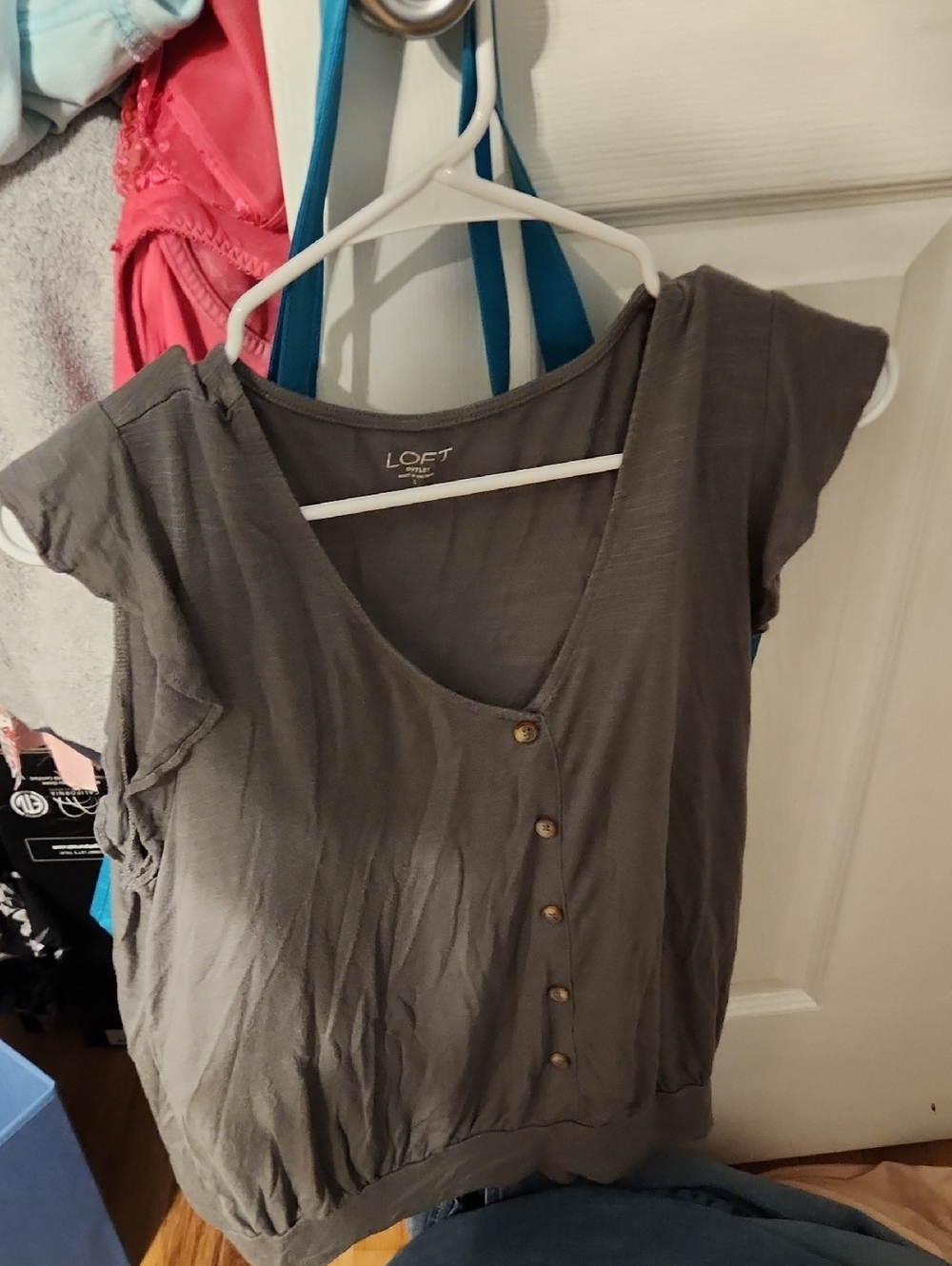 LOFT Gray Scoop Neck Button-Front Cap Sleeve Top